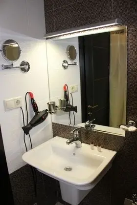 Standard Tek Büyük Yataklı Oda, Dağ Manzaralı