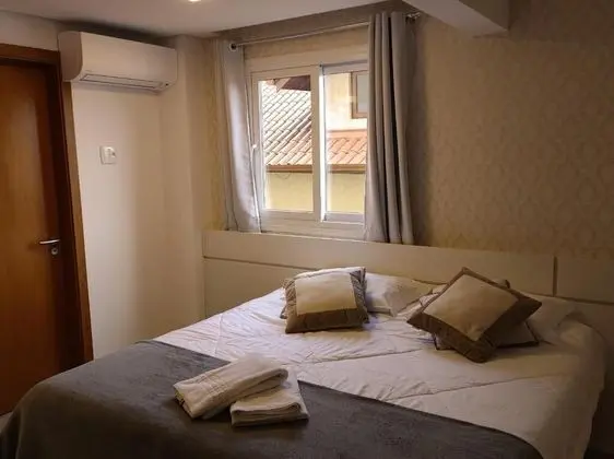 Deluxe Dört Kişilik Oda