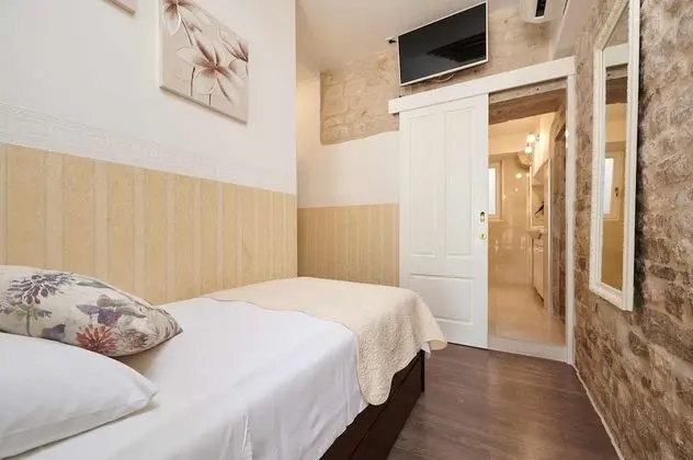 Economy İki Ayrı Yataklı Oda