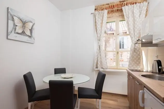 Deluxe Stüdyo, Avlu Manzaralı