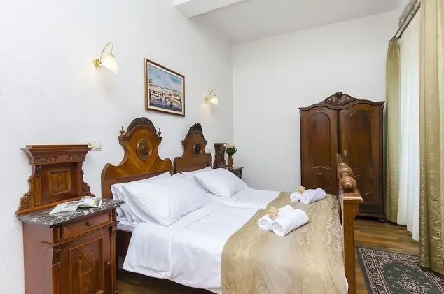 Royal İki Ayrı Yataklı Oda