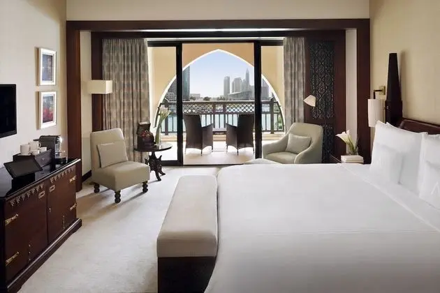 Deluxe Lake View Room