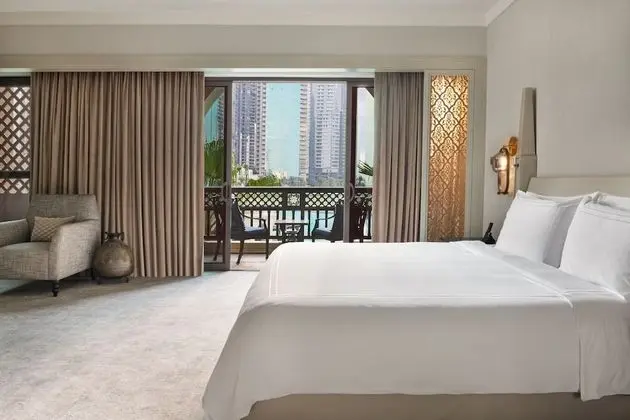 Palace Suite, Lake View