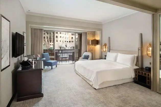 Palace Suite, Lake View