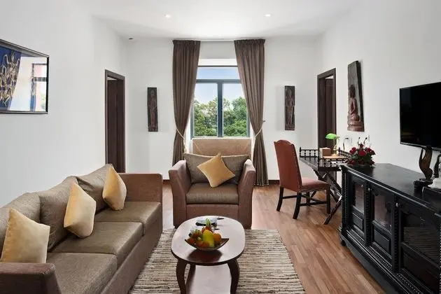 Palace Suite-River & Palace View