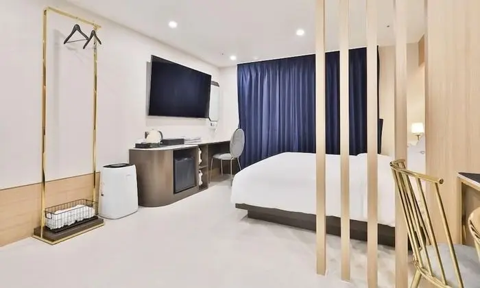 Deluxe Tek Büyük Yataklı Oda