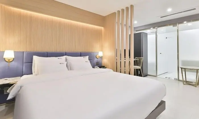 Deluxe Tek Büyük Yataklı Oda