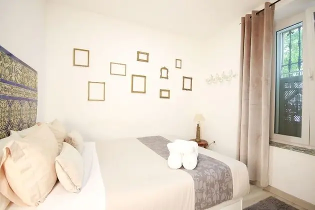 Traditional Apart Daire
