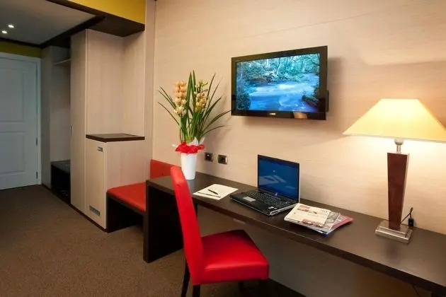 Classic Tek Büyük Yataklı Oda