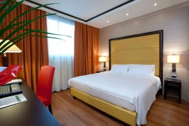 Classic Tek Büyük Yataklı Oda