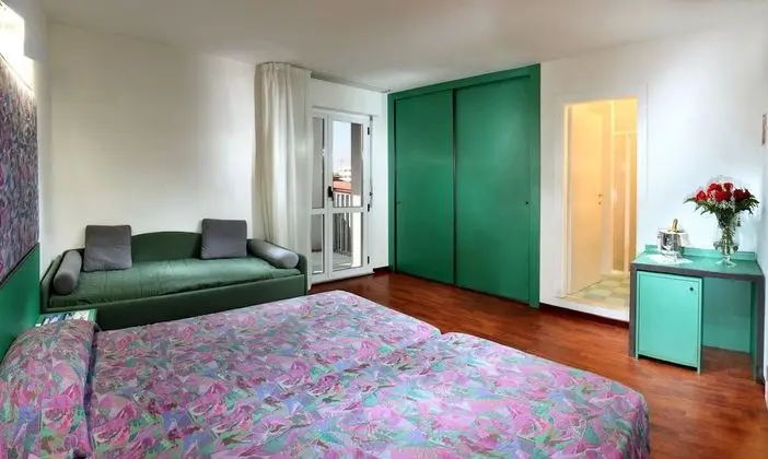 Comfort Üç Kişilik Oda, Balkon