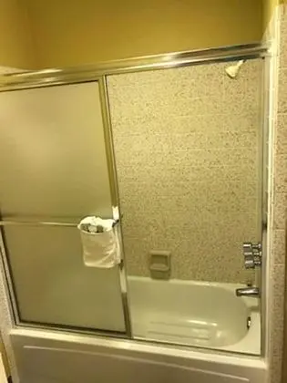 Oda, 1 Büyük (Queen) Boy Yatak, Sigara İçilmez