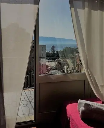 Basic Üç Kişilik Oda