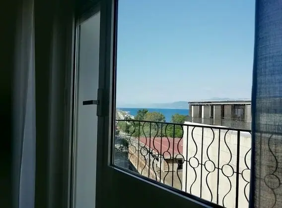 Basic Üç Kişilik Oda