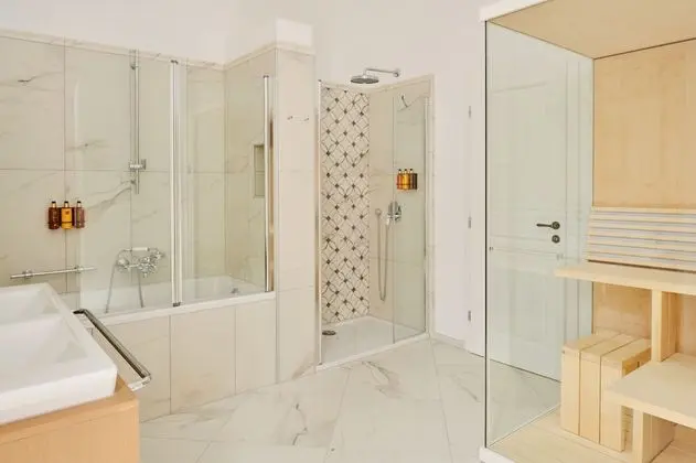 Deluxe Tek Büyük veya İki Ayrı Yataklı Oda