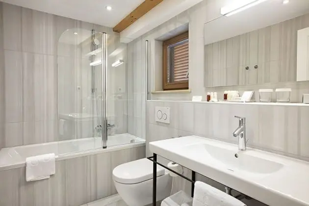 Deluxe Tek Büyük veya İki Ayrı Yataklı Oda