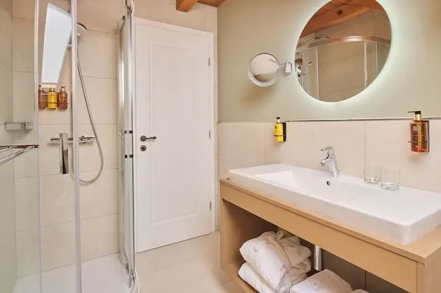 Standard Tek Büyük veya İki Ayrı Yataklı Oda