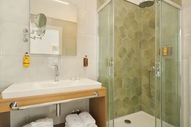 Standard Tek Büyük veya İki Ayrı Yataklı Oda