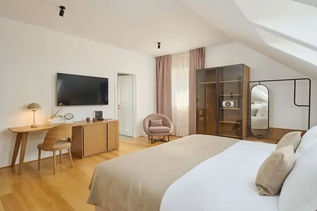 Superior Tek Büyük veya İki Ayrı Yataklı Oda