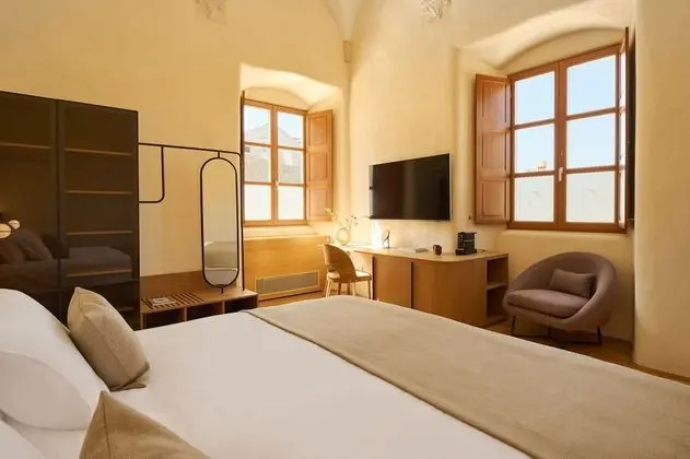 Superior Tek Büyük veya İki Ayrı Yataklı Oda