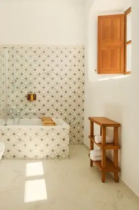 Superior Tek Büyük veya İki Ayrı Yataklı Oda