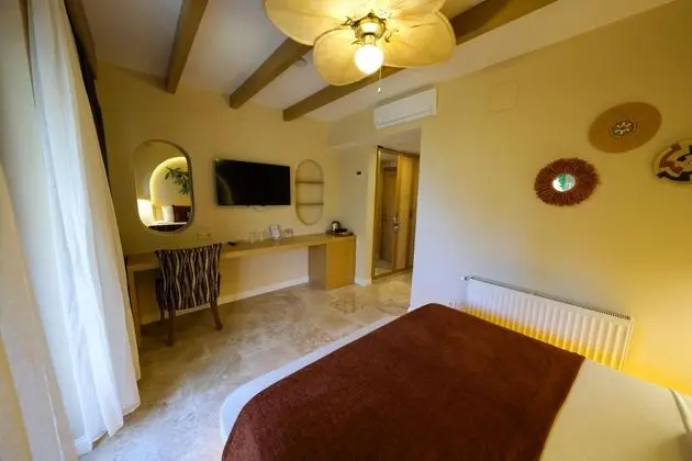 https://images.odamax.com/img/1920x1080/odamax/image/upload/Palace_Hotel_Olive_Odore_202606291435270_aile_11_.jpg