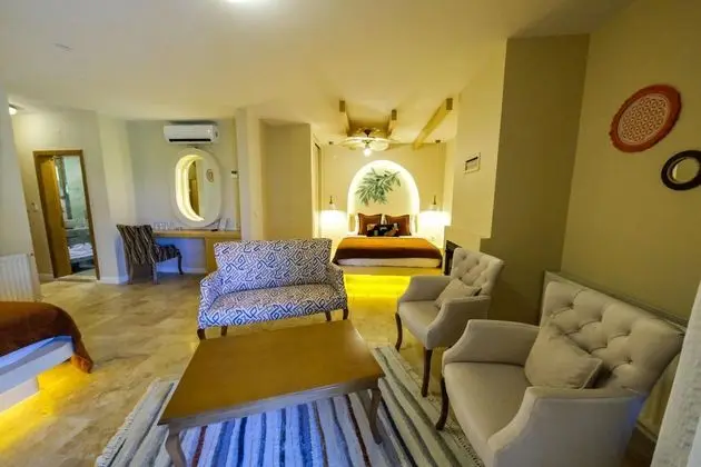 https://images.odamax.com/img/1920x1080/odamax/image/upload/Palace_Hotel_Olive_Odore_202606291435289_aile_13_.jpg