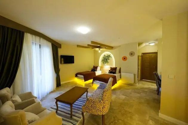 https://images.odamax.com/img/1920x1080/odamax/image/upload/Palace_Hotel_Olive_Odore_202606291435330_aile_18_.jpg