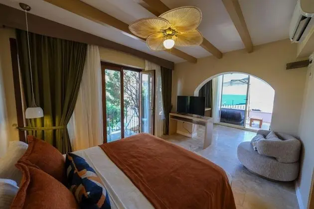 https://images.odamax.com/img/1920x1080/odamax/image/upload/Palace_Hotel_Olive_Odore_202606291437176_terasl_12_.jpg