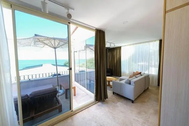 https://images.odamax.com/img/1920x1080/odamax/image/upload/Palace_Hotel_Olive_Odore_202606291437186_terasl_13_.jpg