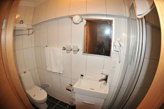 Triple, Şehir Manzaralı