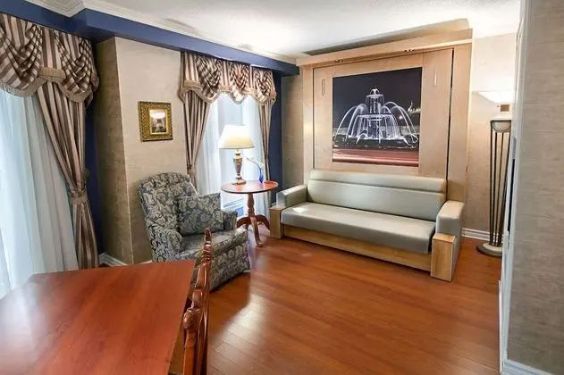 Interior Garden Balcony Suite, 1 Queen bed and 1 Queen Murphy Bed