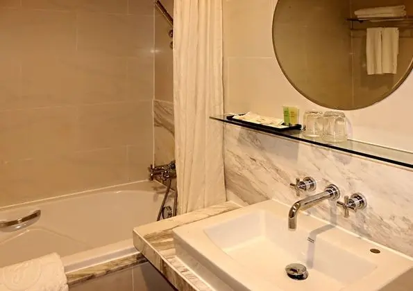 Deluxe Tek Büyük Yataklı Oda, Şehir Manzaralı