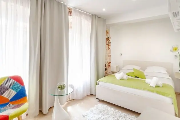 Comfort Tek Büyük Yataklı Oda