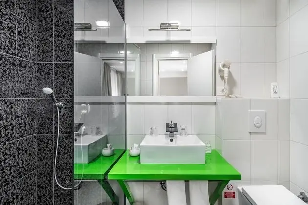 Comfort Tek Büyük Yataklı Oda