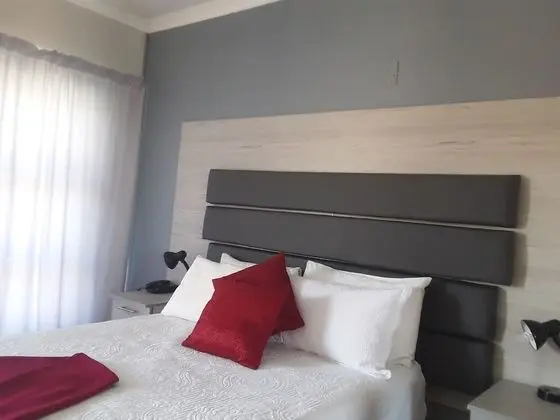 Classic Suite, 1 Double Bed, Microwave, Pool View