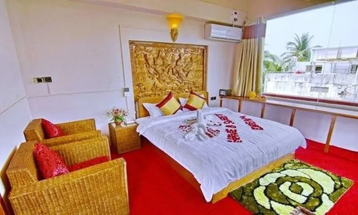 Deluxe Oda (Palace View)