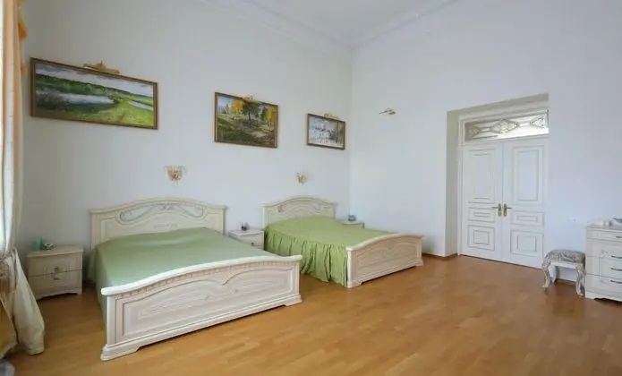 Basic Dört Kişilik Oda, 2 Büyük (Queen) Boy Yatak, Ortak Banyo (№5)