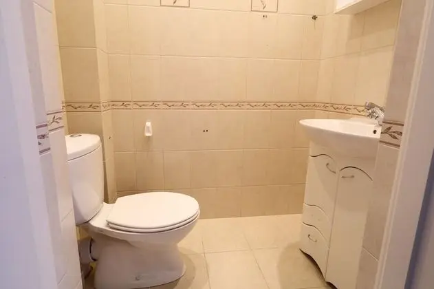 Basic Dört Kişilik Oda, 2 Büyük (Queen) Boy Yatak, Ortak Banyo (№5)