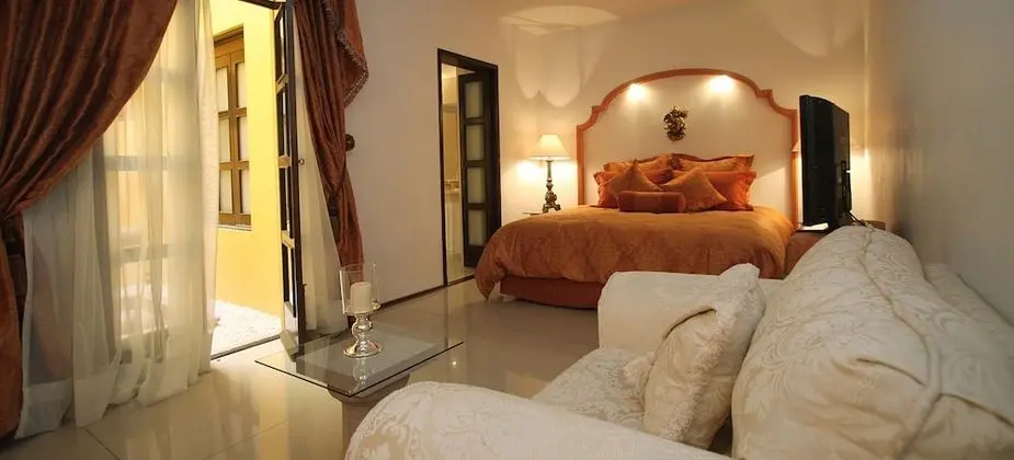 Royal Süit, 1 En Büyük (King) Boy Yatak ve Çekyat