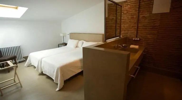 Tek Büyük Yataklı Oda