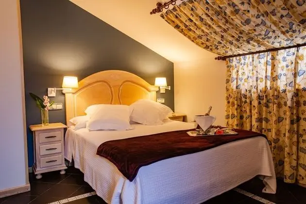 Tek Büyük Yataklı Oda