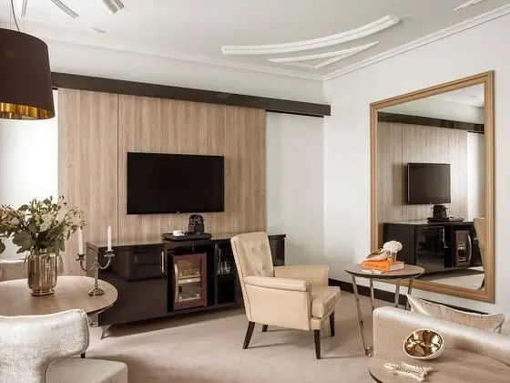 One Bedroom Master Suite Red Level