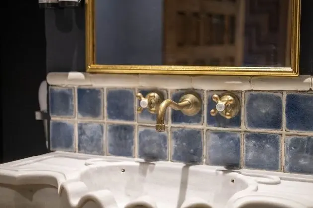 Tek Büyük Yataklı Oda (Interior)