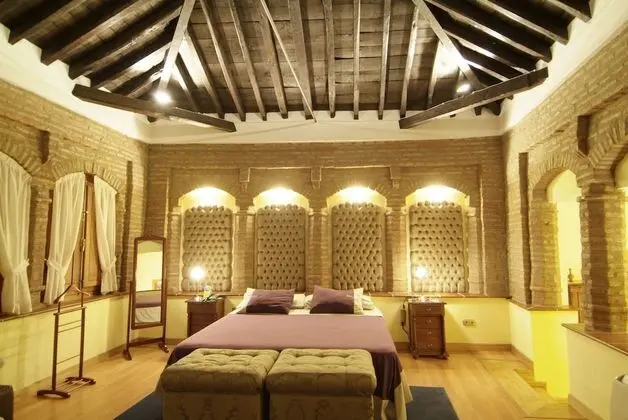 Süit, Sıcak Su Küveti