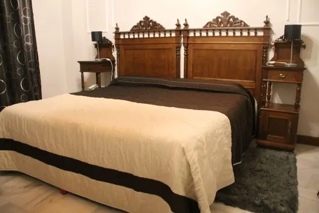 Tek Büyük Yataklı Oda