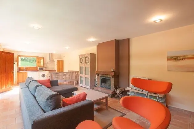 Standard Apart Daire, 3 Yatak Odası, Şömine