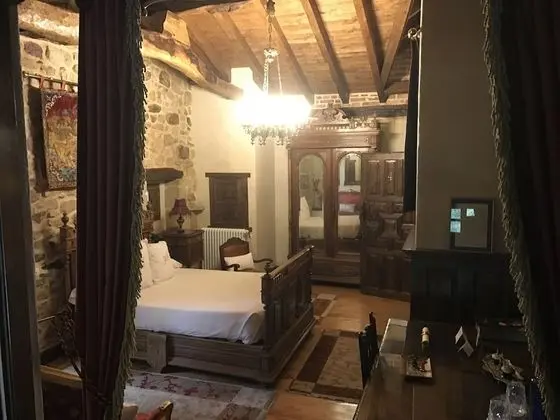 Luxury Süit, Sıcak Su Havuzu