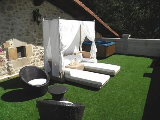 Luxury Süit, Sıcak Su Havuzu