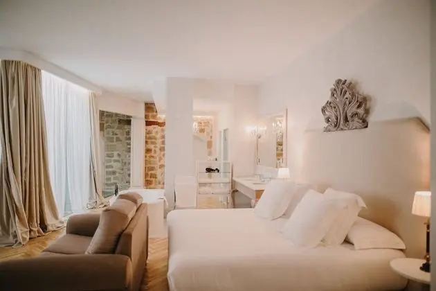 Junior Suite (Para 2)